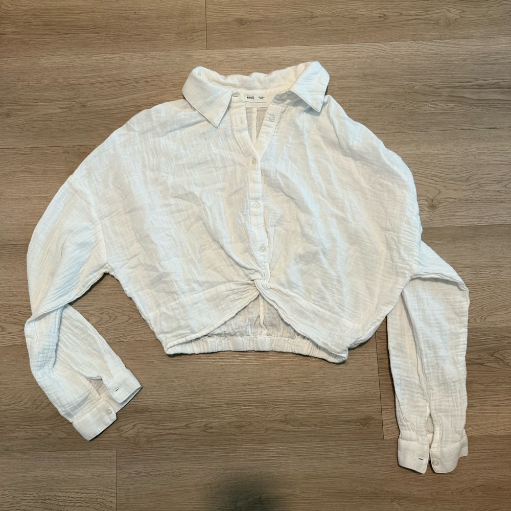 Mango Top! Crinkle linen, cropped, EUC!